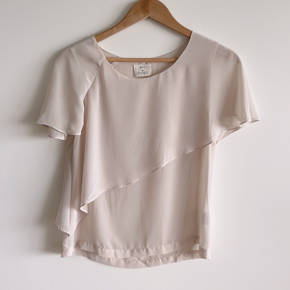 Urban Outfitters dreamy flowy cream boho top sz M